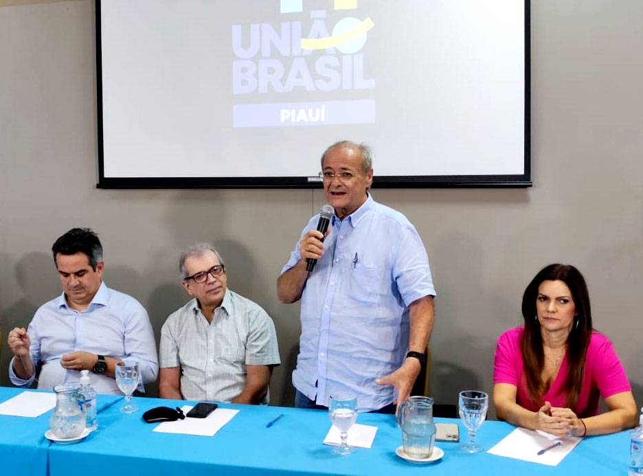 JVC se declara a Sílvio, mas sem garantia de fazer campanha e nem abre mão de Fábio Sérvio